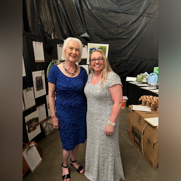 Alex Evenings lace and sequin jeweled petite evening gown. - Picture 7 of 8